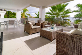 LAE91I- Stunning family home in luxury resort